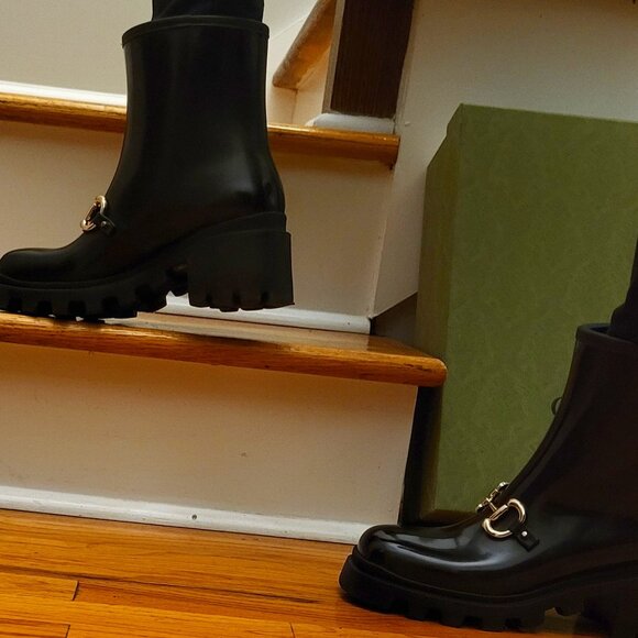 GUCCI Luxe Horse Bit Boots SNAKE ON BOTTOM! Black Rubber Snow or Rain - Picture 3 of 13